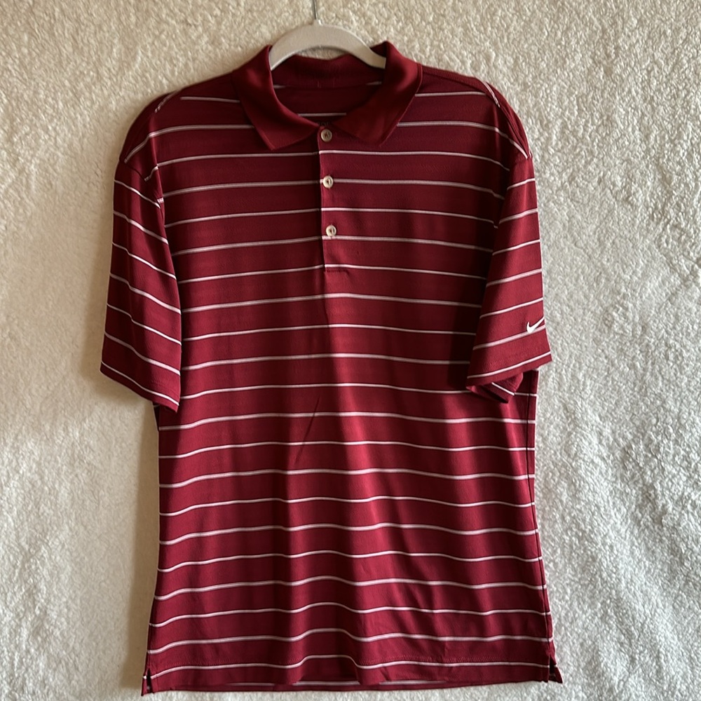 Nike Golf Dri- Fit Men’s Burgundy Striped Polo Shirt Size Medium